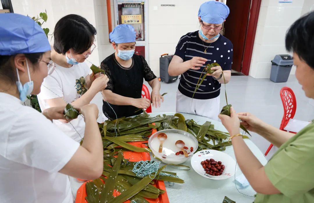 浓情端午节，粽香飘江北——南京江北医院开展员工包粽子比赛