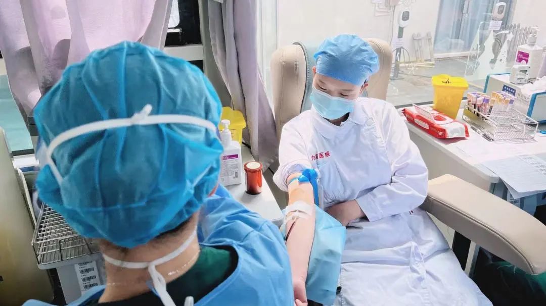 一周 2 场爱心献血活动，为爱逆行，为生命续航！