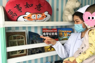 「小白」的童年不搁浅 是我们每个人的愿望