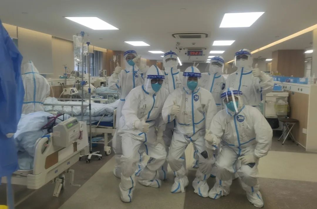 在 ICU 与死神较量的同仁重症人