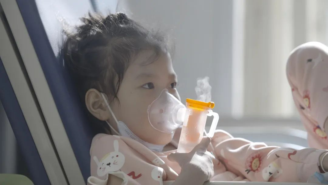 聚焦儿童病痛 关乎爱与成长：纪录片《大象出没的地方》腾讯视频上线