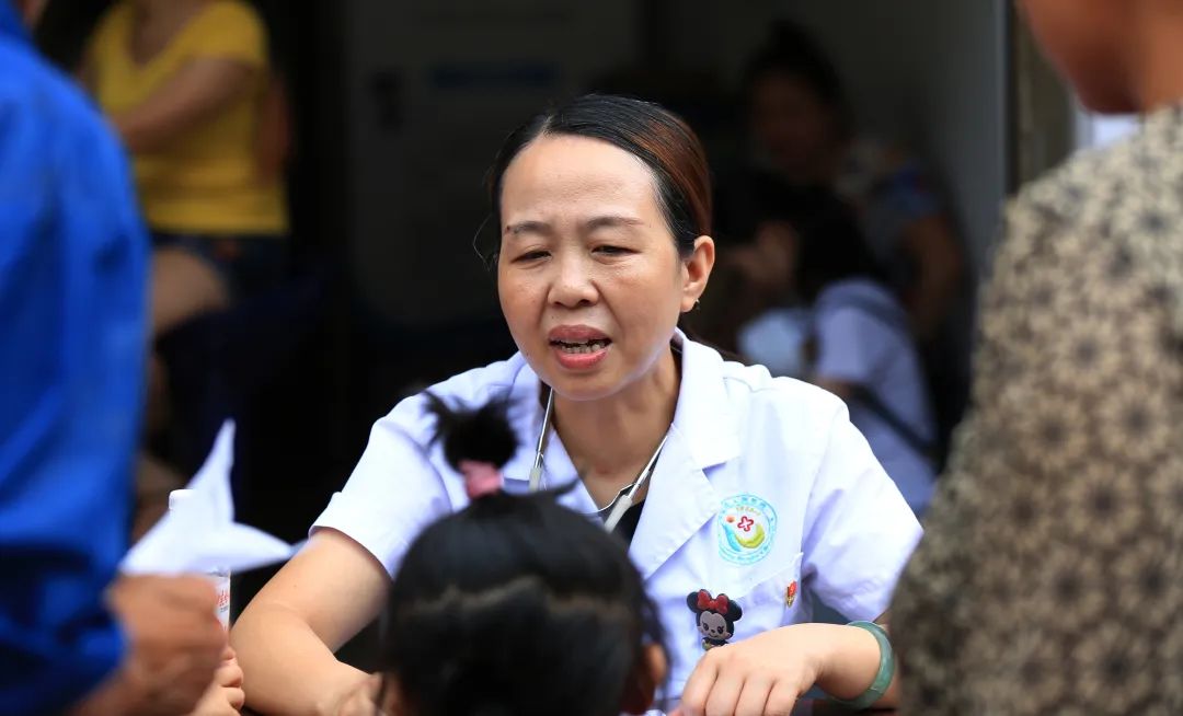 合江县人民医院儿科陈荣:一心一意为患者 崇德力行守初心