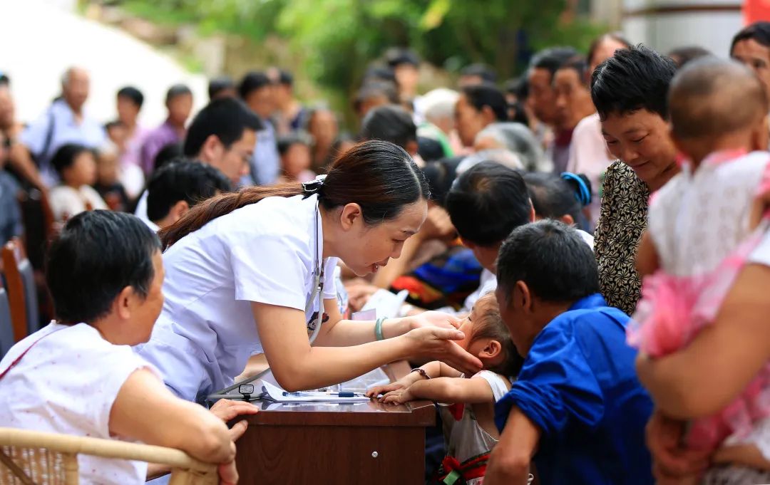 合江县人民医院儿科陈荣:一心一意为患者 崇德力行守初心