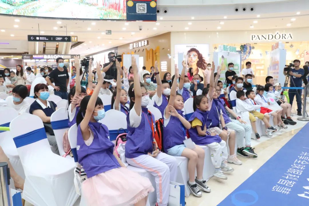 爱尔眼科 20 周年「呵护眼健康 一年一眼检」全国眼健康科普巡展-福州站，圆满落幕