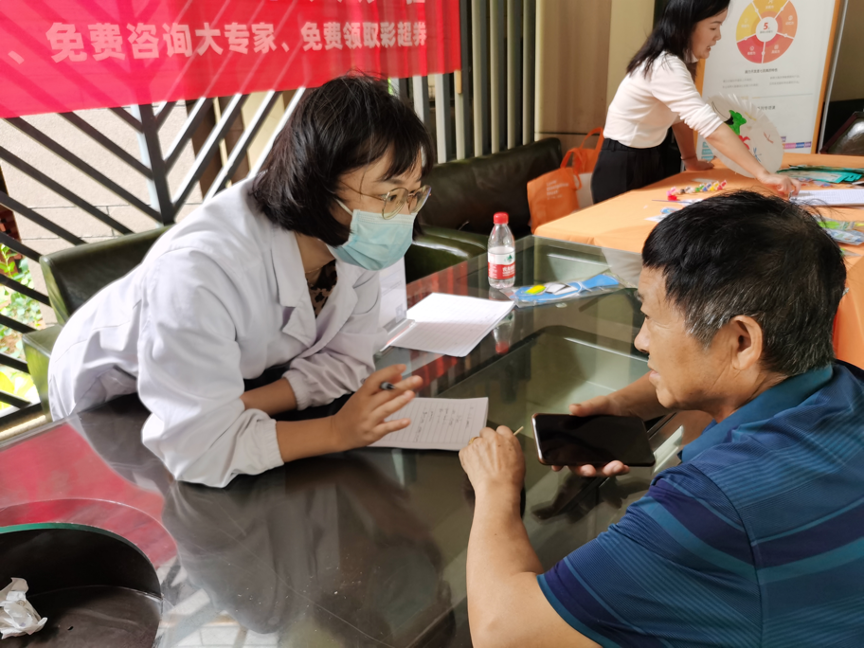 湖南妇女儿童医院健康义诊，暖心慰问，送居民健康一「夏」！