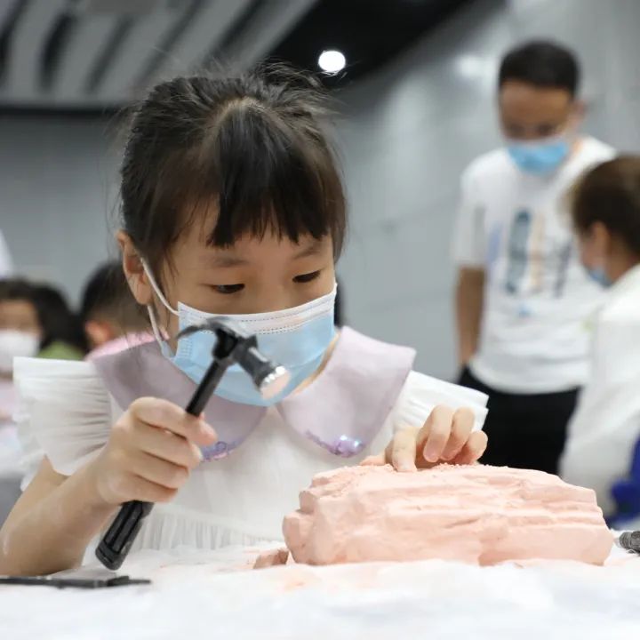 潍坊眼科医院开展「小小的眼睛，大大的梦想」主题活动