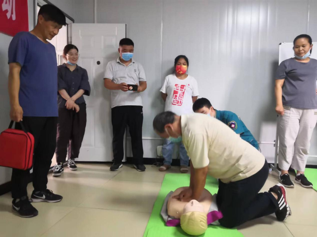 郑州仁济医院开展「第 274 期全民急救技能普及培训」