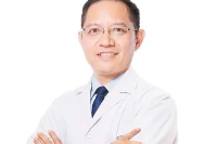 党员医生赵春阳：徜徉深邃眼底 追逐光明视界