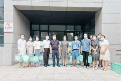 酷暑送清凉 关爱人心暖——西安市中医医院工会组织开展「夏送清凉」活动