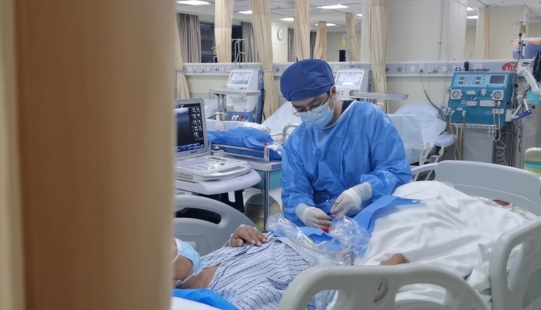 尿毒症患者「生死一线」之际，浙大四院肾病科联合血管外科「移花接木」成功挽回生机