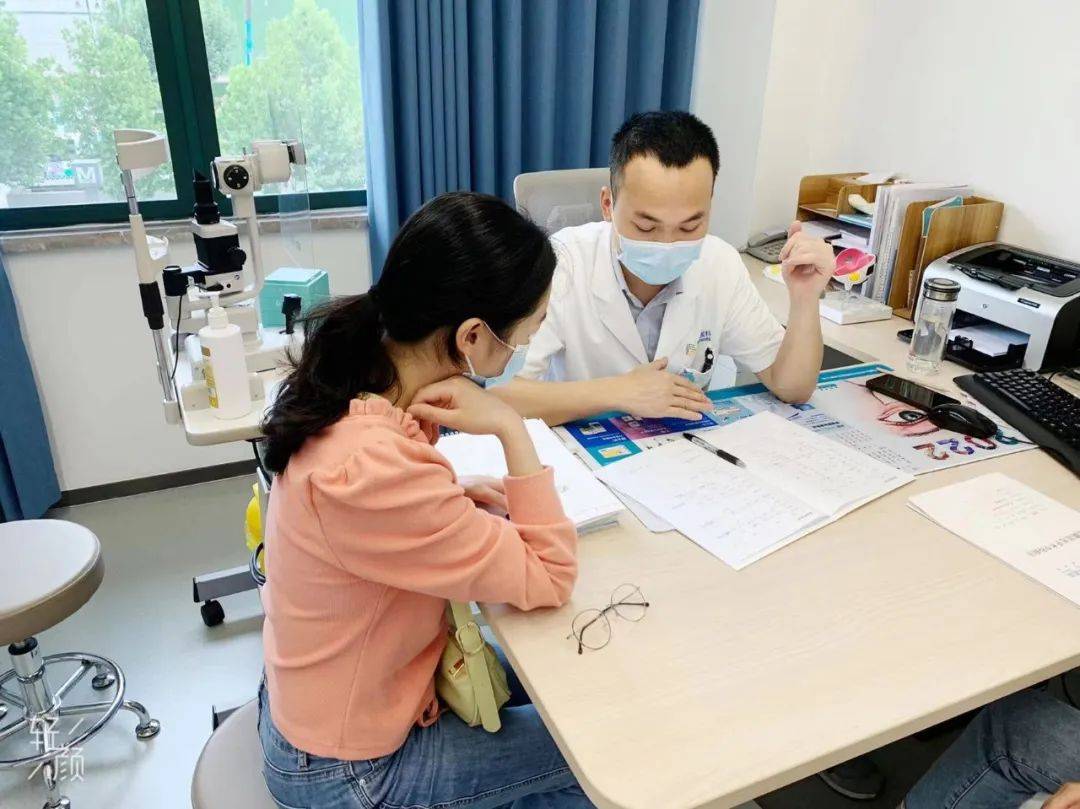 武汉普瑞眼科医院暑期摘镜热，专家提醒：需要注意这几点