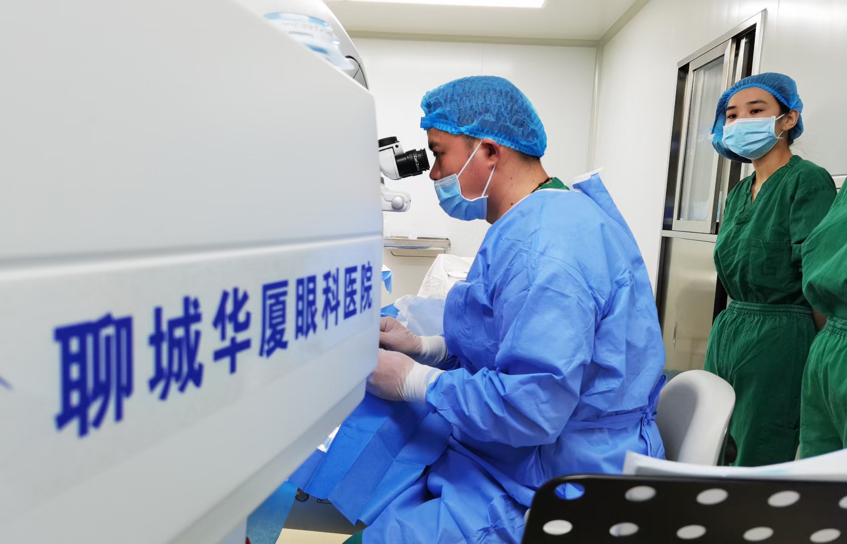 聊城华厦眼科于瑞云：左右手均能做手术的「刀尖舞者」