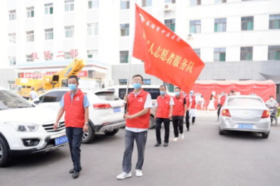 脱下戎装不改军人本色——长治市中医医院退役军人志愿服务队开展志愿服务