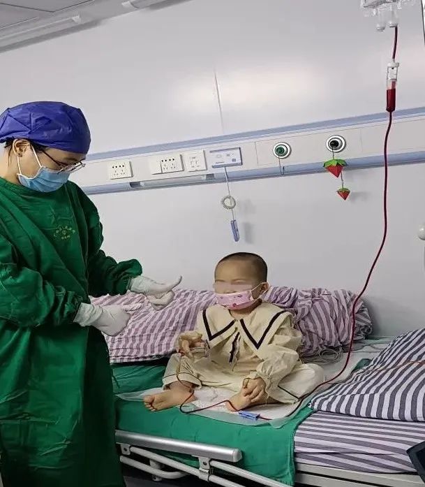 两岁幼女罹患「儿童白血病之王」，广西壮族自治区人民医院为其进行造血干细胞移植术