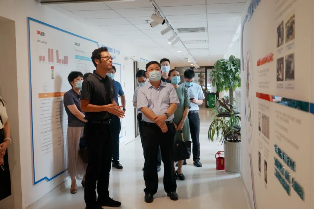 广西医科大学第一附属医院陈俊强院长带队到湘雅医院、二院、三院访问交流