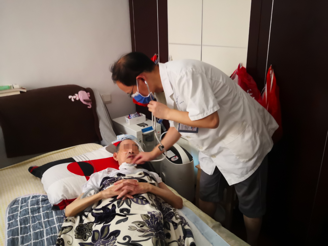 九江市第一人民医院：向老党员献爱心，为群众办实事