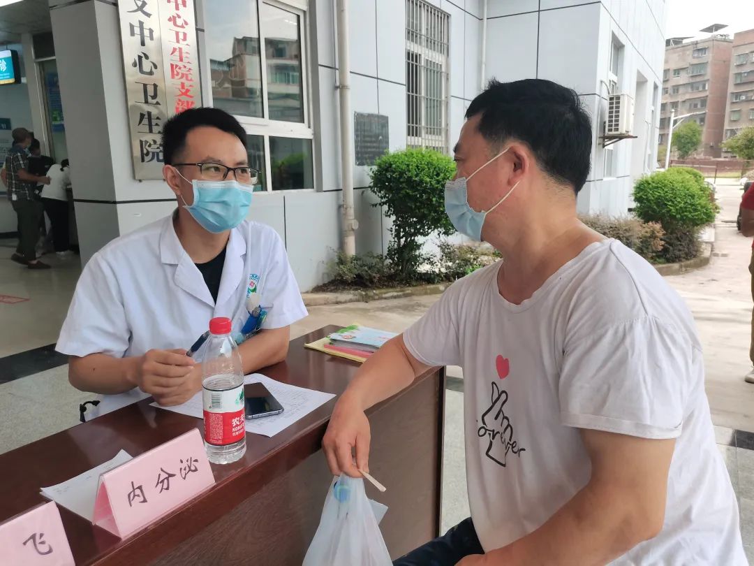 「医心向党，踔厉奋进」——合江县人民医院开展庆祝第五个中国医师节系列活动
