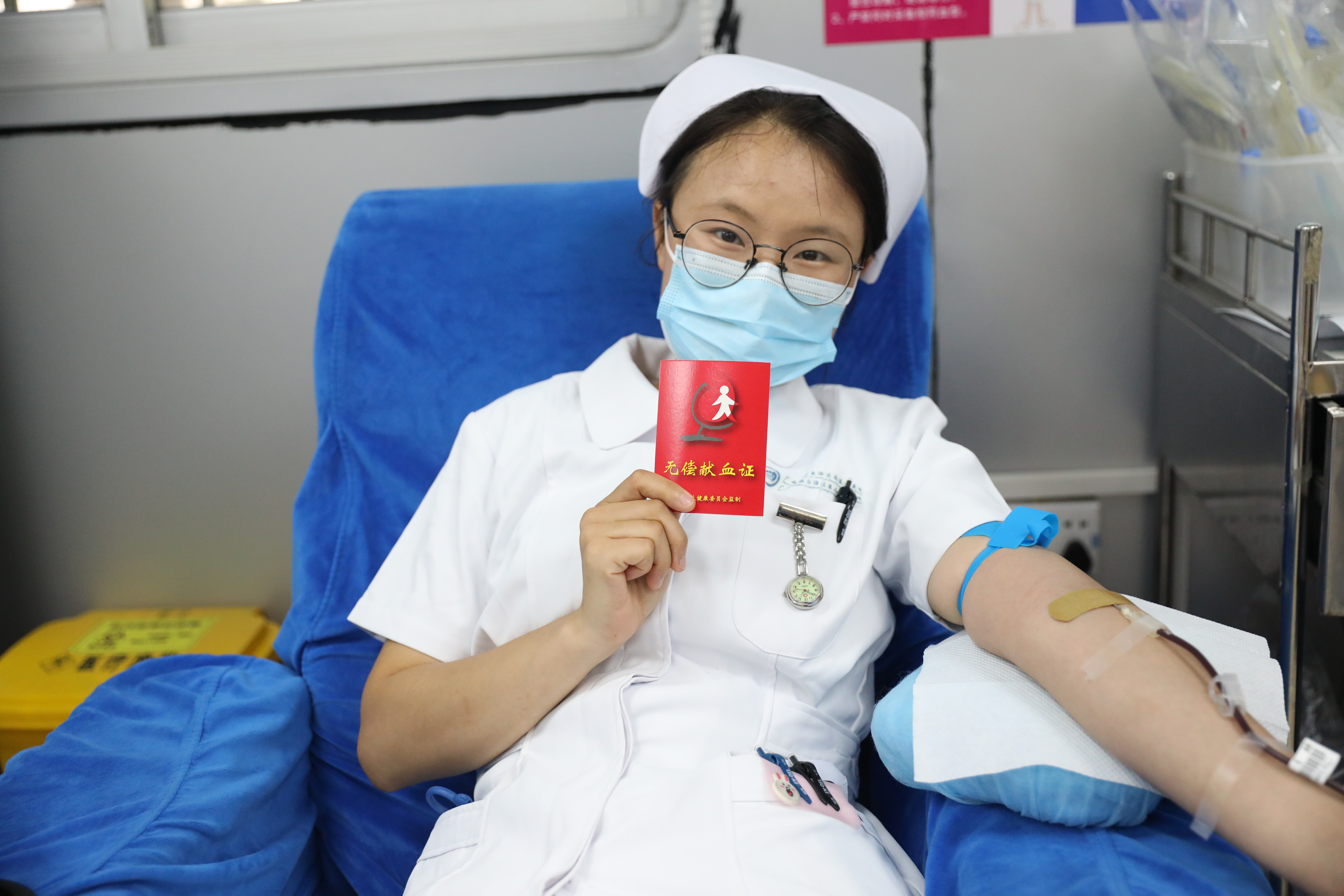 献热血 践初心——广西壮族自治区南溪山医院开展 2022 年无偿献血活动