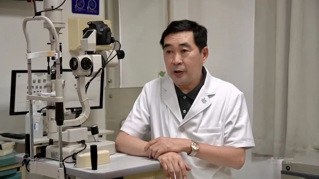 外企高管接受新一代散光矫正型三焦点人工晶体手术盛赞爱尔眼科「专业国际范儿」