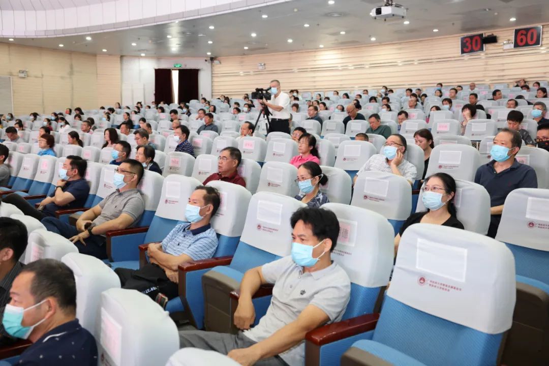 广西医科大学第一附属医院圆满举办 2022 年中层干部暨「双高人员」培训班