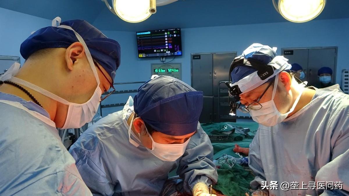 白天到深夜奋战 11 个小时 武汉亚洲心脏病医院完成心外科「金字塔尖手术」成功拆除 21 岁小伙心脏里的「定时炸弹」