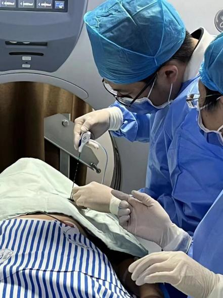 九江市第一人民医院呼吸一科常规开展 ct 引导下肺癌微波消融术
