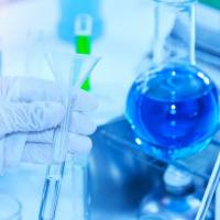 聚合物PLGA/PLA包裹低毒Ag2S量子点装载药物分子