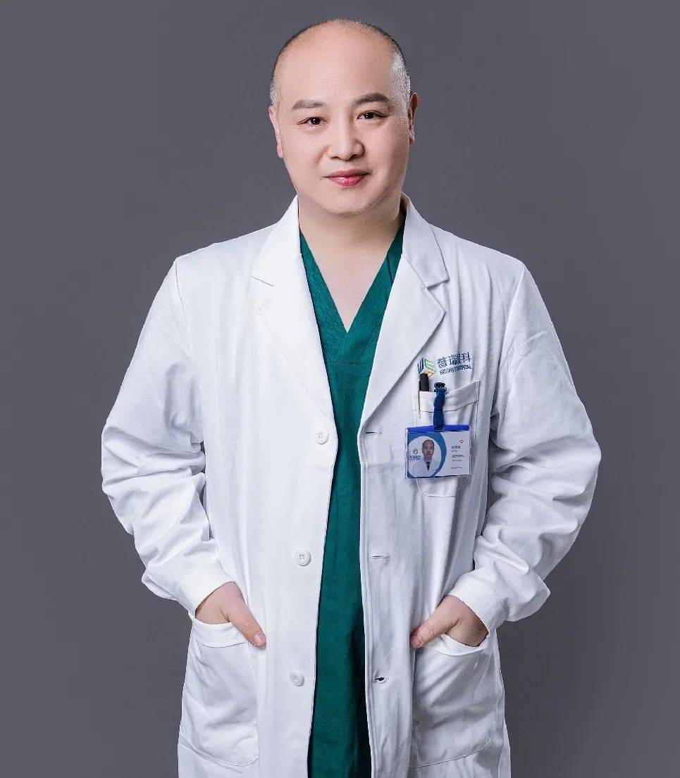 意外之祸导致眼病问题该怎么办？武汉普瑞眼科医院眼底病专家许泽骏在线科普