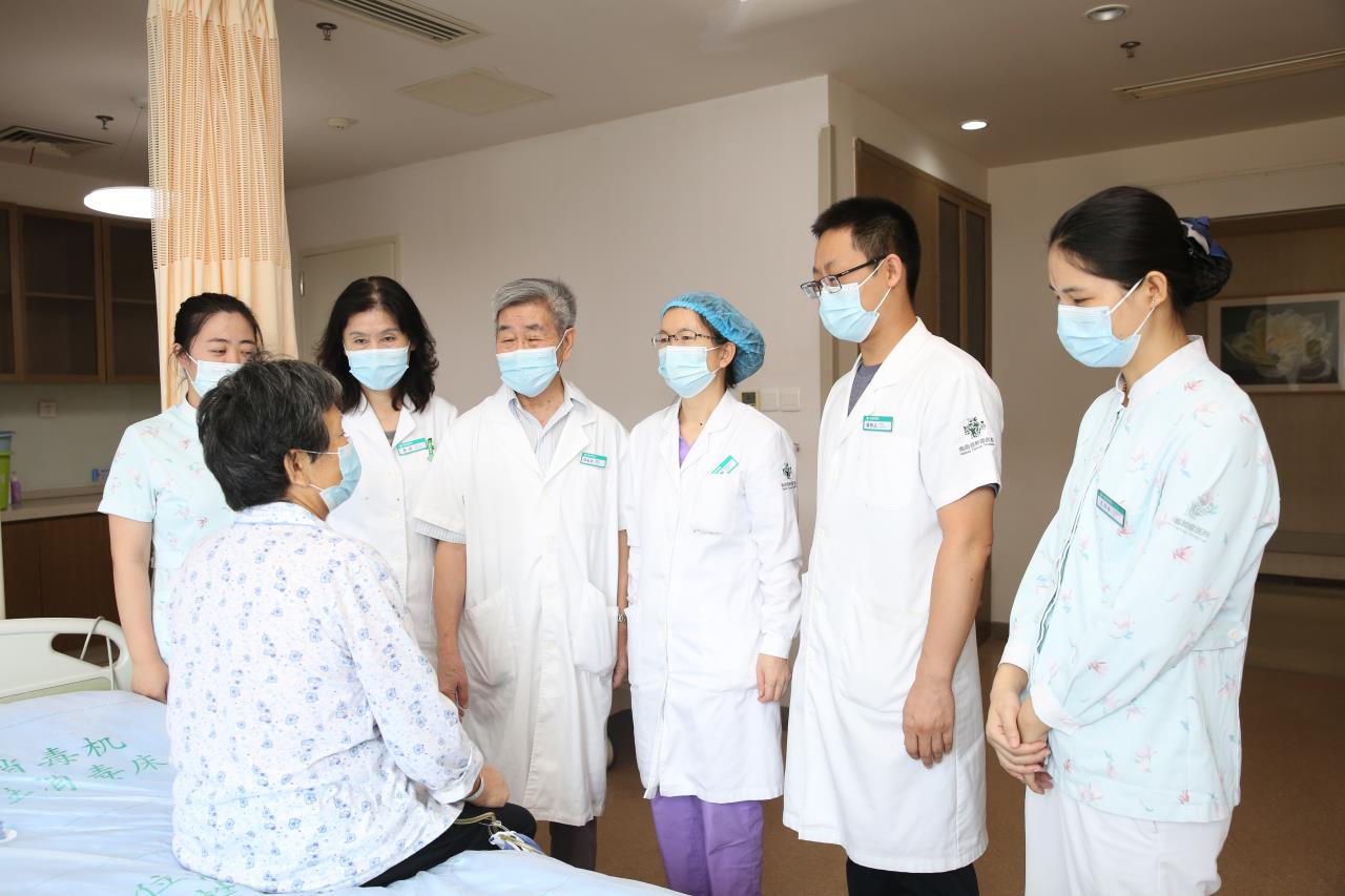 海南省肿瘤医院多学科协作 成功实施高难度「全盆腔脏器切除术」
