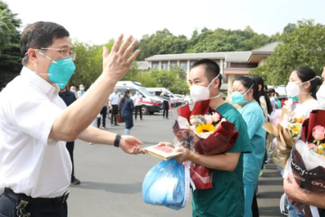 秋风起兮英雄归 九江市第一人民医院支援贵溪医疗队平安回家！