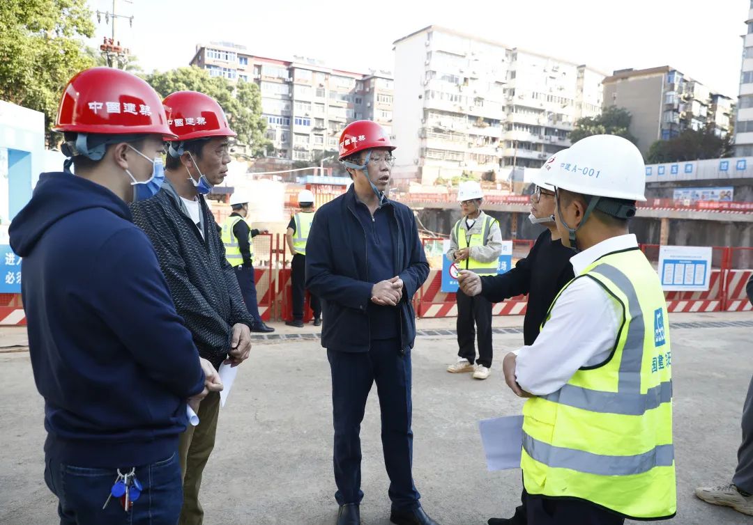 九江市第一人民医院组织到新建门诊综合楼项目工地开展安全生产检查