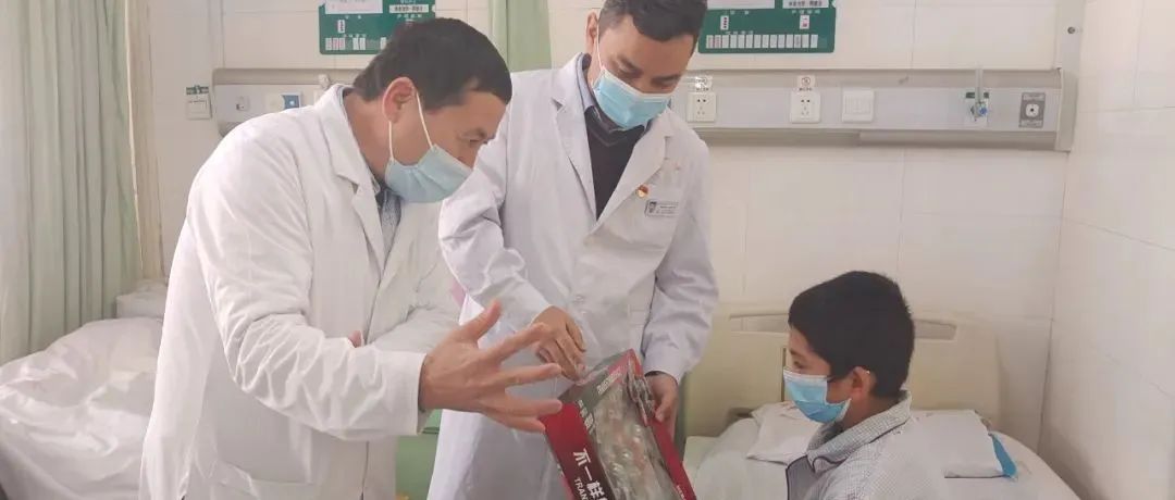 小小礼物 饱含深情—喀什地区第一人民医院小儿骨科为病区患儿赠送暖心礼物