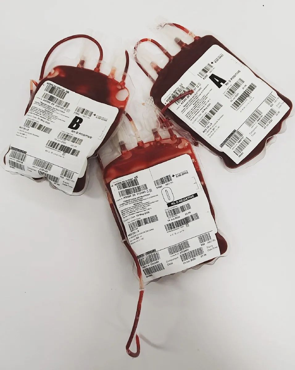 血液透析很痛苦，请爱惜肾脏！