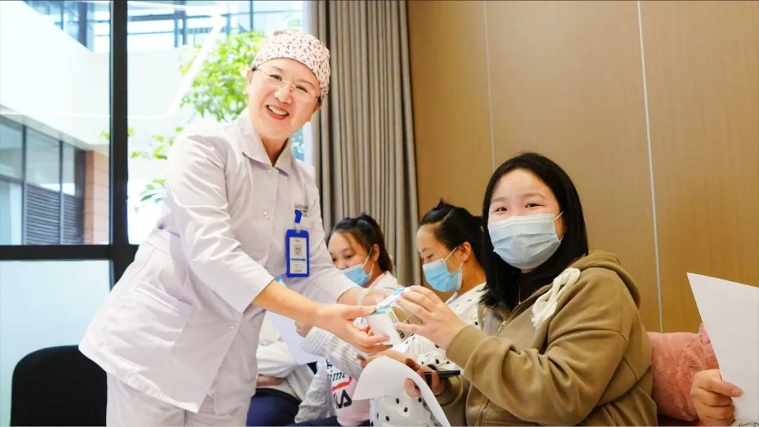 守望「生命花开」苏州京东方医院准妈妈课堂开讲