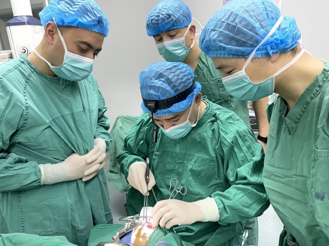 南昌大学二附院廖兵：医路向西 万里援疆