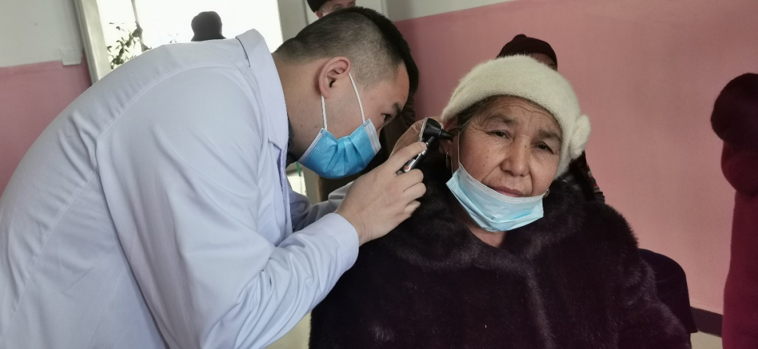 南昌大学二附院廖兵：医路向西 万里援疆