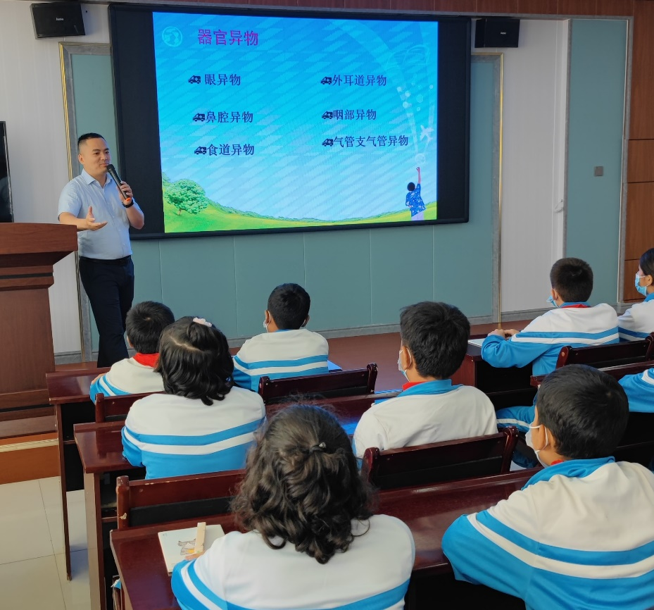 南昌大学二附院廖兵：医路向西 万里援疆