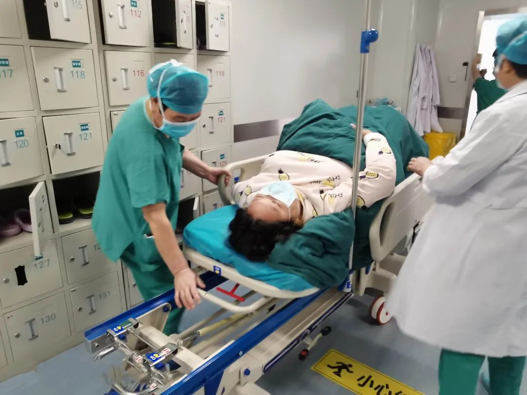 破纪录！河南信合医院妇产科成功为一名体重达 270 斤孕妇顺利实施剖宫产手术