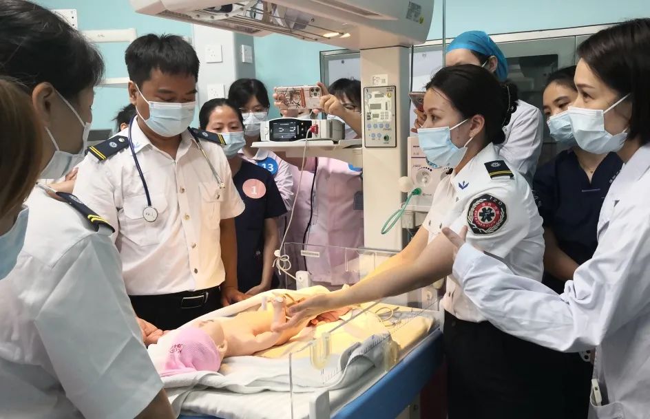 深圳市妇幼保健院急诊科举办不同人群心肺复苏工作坊