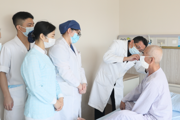 肿瘤 360°包裹颈总动脉，海南省肿瘤医院专家成功排「险」
