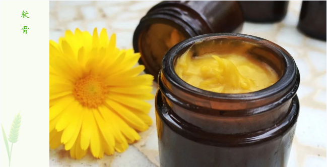 我们有四种油：甘油、石蜡油、硅油，还有爱老虎油