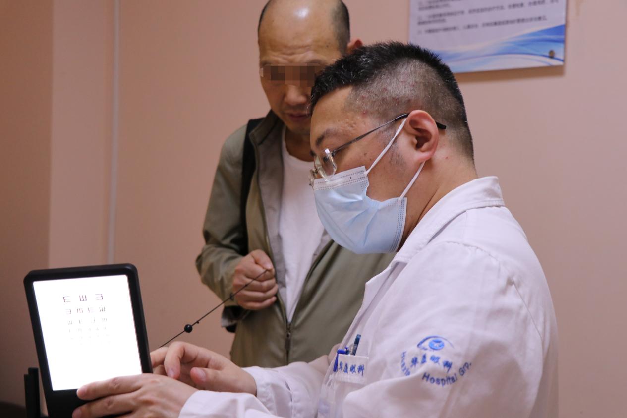 杭州华厦眼科章征：与疑难眼病「死磕」，越困难越上头