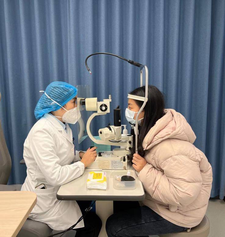 「眼镜族」逆袭双十二攻略:冬季眼镜起雾怎么办?武汉普瑞眼科医院专家支招