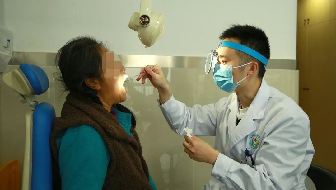 合江县人民医院眼耳鼻喉科医生宋潇宇：用专业和温情，守护患者的健康