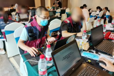 合江县人民医院信息科肖行员：抗疫战线上的「侦查员」