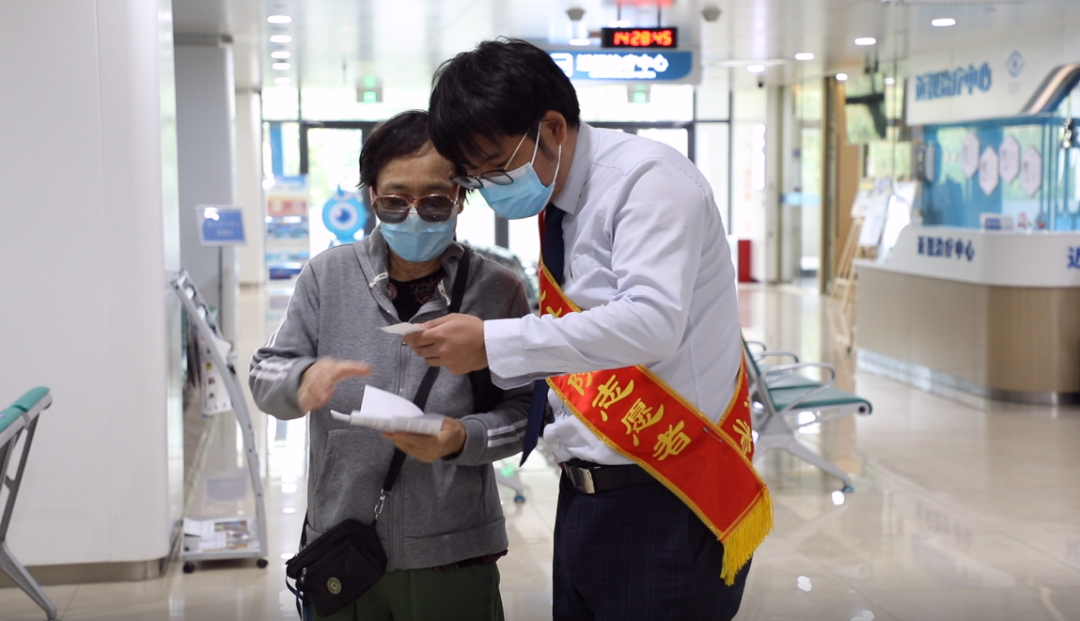 潍坊眼科医院开展「月度最佳服务团队」流动红旗评选活动