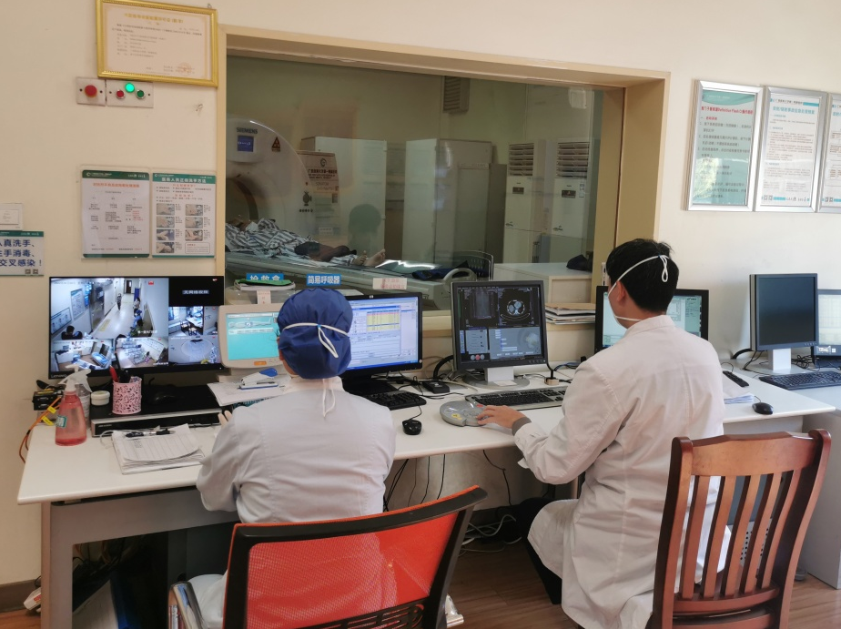 致敬疫情之下广西医科大学一附院人的坚守:你们工作的样子,最美!