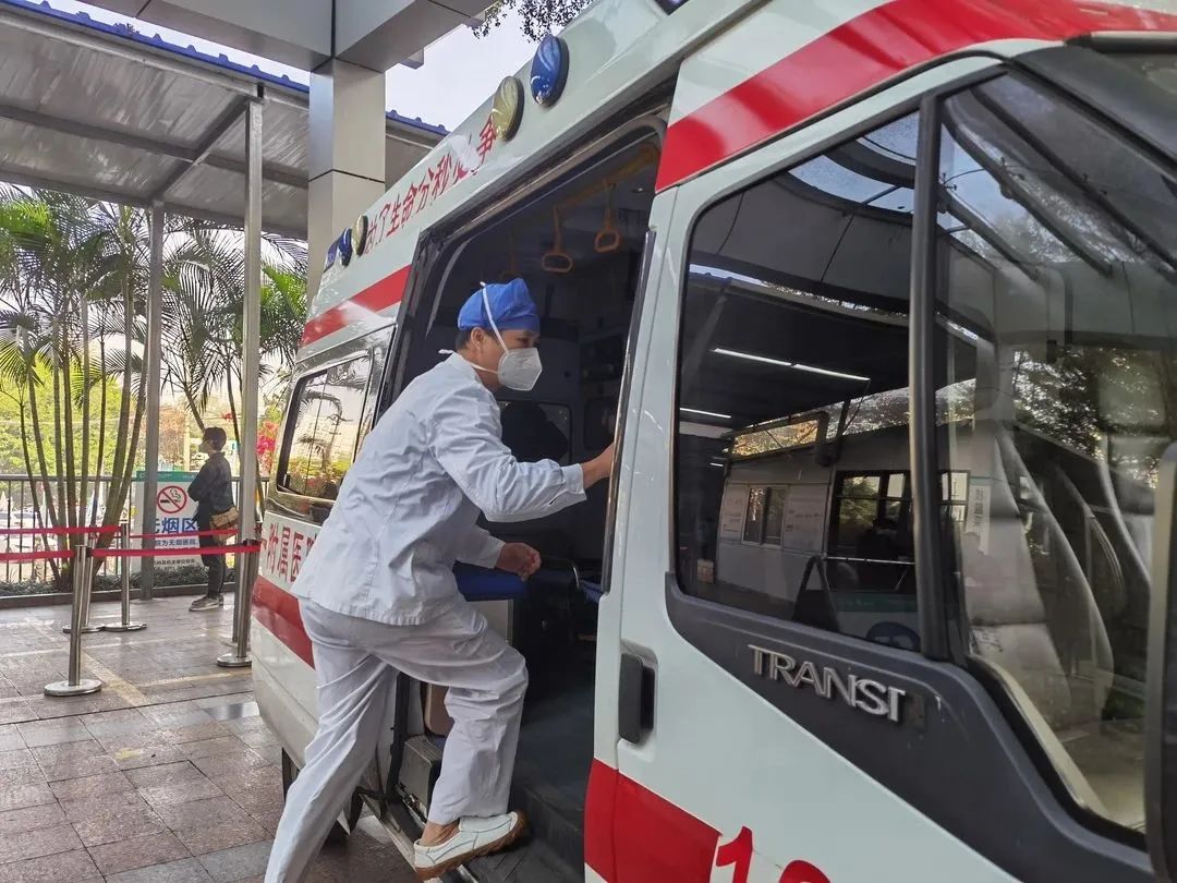 致敬疫情之下广西医科大学一附院人的坚守:你们工作的样子,最美!