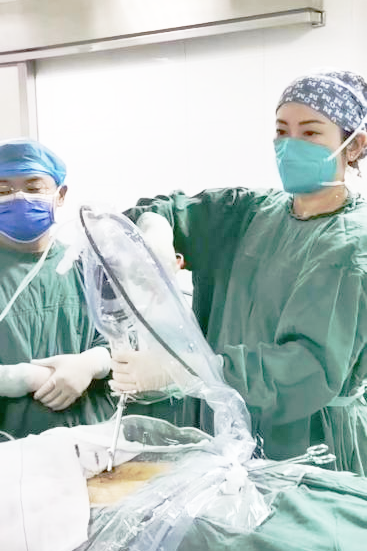 特殊时期显仁心，九江市第一人民医院疼痛科再完成一例 ENDO-PLIF 手术