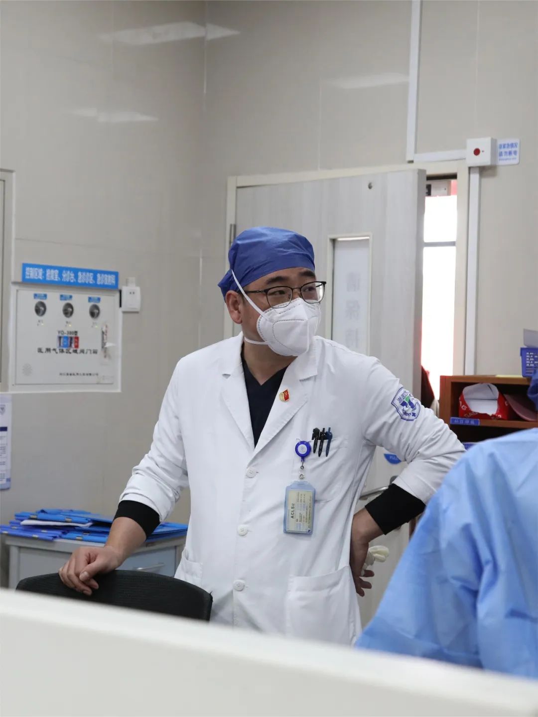 非常时期的急诊和重症监护室：守住生命的「防线」